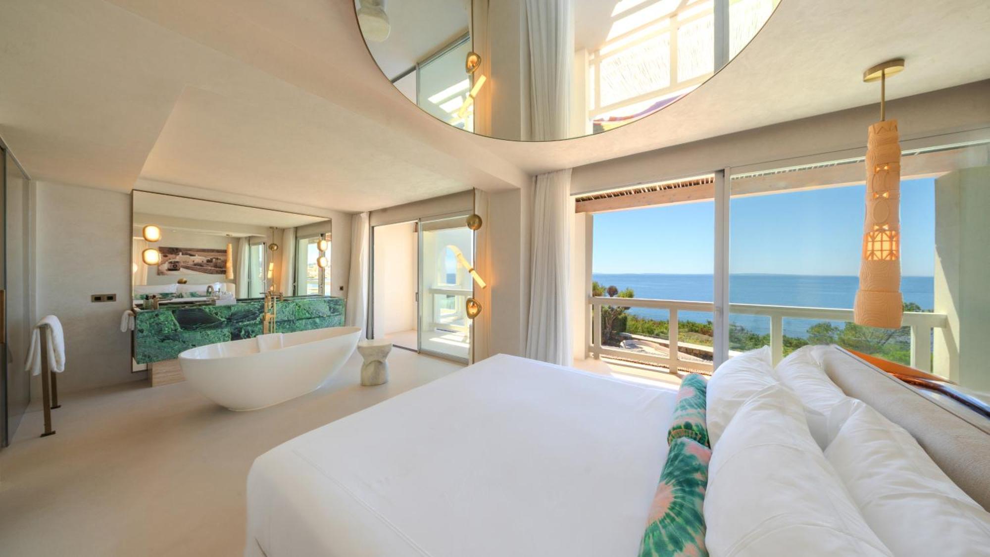 Suite Epic con vista mare - Ingresso al Pacha Club incluso