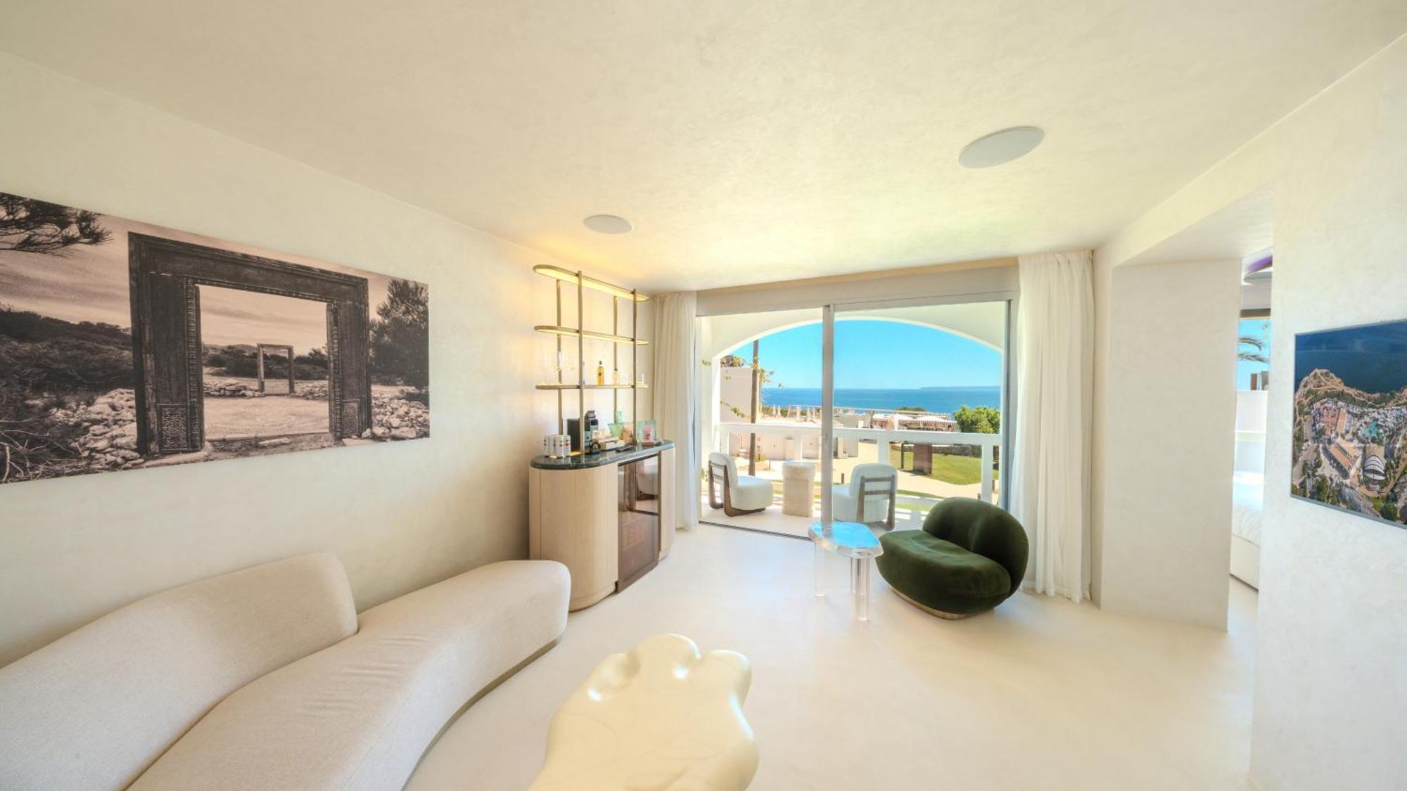 Junior Suite con Vista Mare - Ingresso al Pacha Club Incluso
